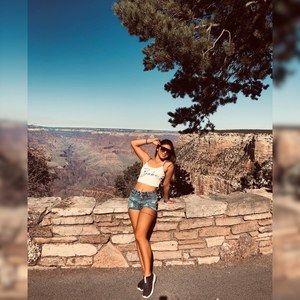 Meet your Posher, Denisse